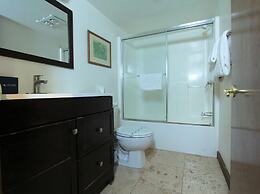 Tahoe Olympic 3 Bedroom Condo by RedAwning