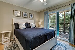 10c Amelia Landings 2 Bedroom Condo by RedAwning