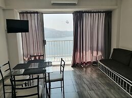Beautiful Twin Towers Suite With Balcony and Stunning sea View