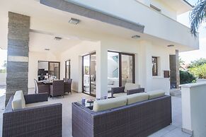 Protaras Holiday Villa De1