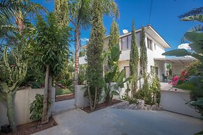 Protaras Holiday Villa De1