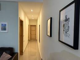 Ewa Apt - 3-bed Near Sliema - St Julians Seafront