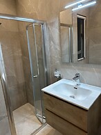 Ewa Apt - 3-bed Near Sliema - St Julians Seafront