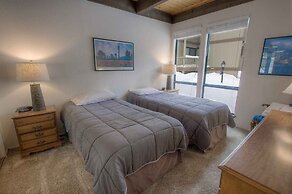 Spiral Staircase 4 Bedroom Home by RedAwning