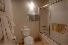 Spiral Staircase 4 Bedroom Home by RedAwning