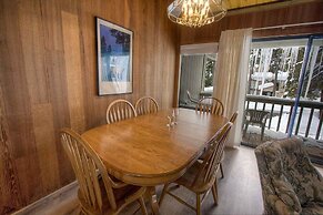 Spiral Staircase 4 Bedroom Home by RedAwning