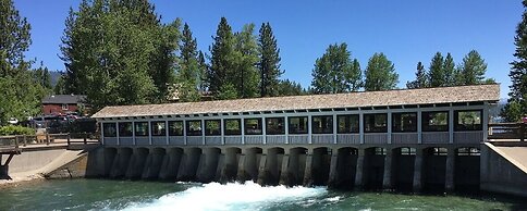 Spiral Staircase 4 Bedroom Home by RedAwning