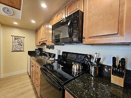 Tall Pines Retreat 4 Bedroom Condo by RedAwning