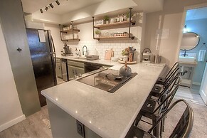 Taste Of Burgundy 1 Bedroom Condo by RedAwning