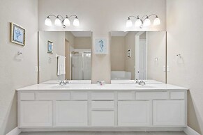 4804 Cayview Avenue #401