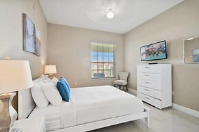 4804 Cayview Avenue #401