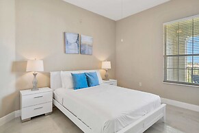 4804 Cayview Avenue #401