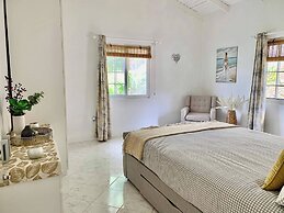 Stunning 3 bed Villa, Balcony and sea View