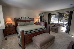 Blue Laulea 2 Bedroom Home by RedAwning