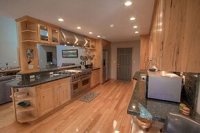 Gale Force Wind 4 Bedroom Home by RedAwning