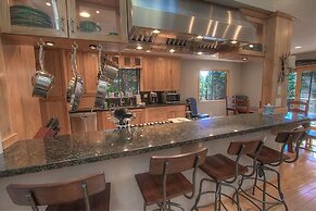 Gale Force Wind 4 Bedroom Home by RedAwning