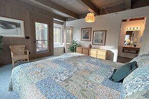 Tumbleweed Pines 3 Bedroom Home by RedAwning