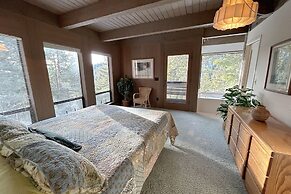 Tumbleweed Pines 3 Bedroom Home by RedAwning