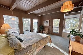 Tumbleweed Pines 3 Bedroom Home by RedAwning