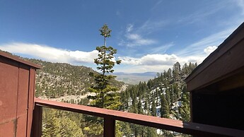 Lakescape 3 Bedroom Condo by RedAwning