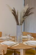 Zdziechowskiego Apartment by Renters