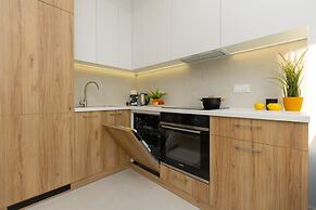 Zdziechowskiego Apartment by Renters