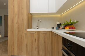 Zdziechowskiego Apartment by Renters