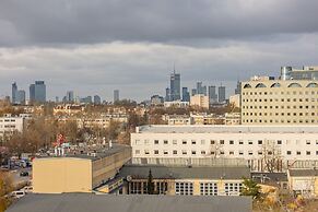 Zdziechowskiego Apartment by Renters