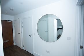 Highview 2-bed Apartment in London