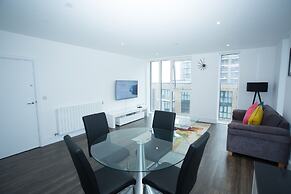 Highview 2-bed Apartment in London