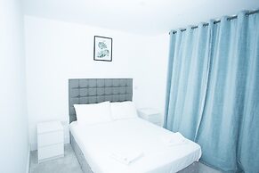 Highview 2-bed Apartment in London