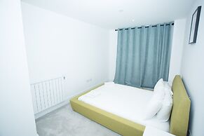 Highview 2-bed Apartment in London