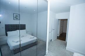Highview 2-bed Apartment in London