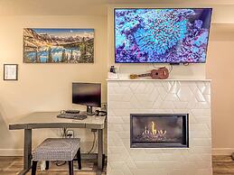 Skyline 102 Mountain View Townhouse-AC-Heated Pool; Hot tub