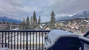 Skyline 207 - Mountain View Townhouse-AC - Heated Pool - Hot Tub