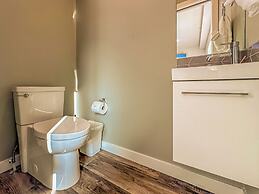 Skyline 207 - Mountain View Townhouse-AC - Heated Pool - Hot Tub