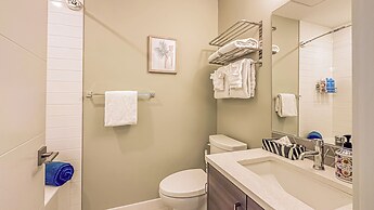 Skyline 207 - Mountain View Townhouse-AC - Heated Pool - Hot Tub