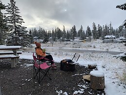 Skyline 207 - Mountain View Townhouse-AC - Heated Pool - Hot Tub