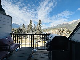 Skyline 205 Mountain View Townhouse-AC-Heated Pool-Hot Tub