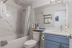 Skyline 205 Mountain View Townhouse-AC-Heated Pool-Hot Tub