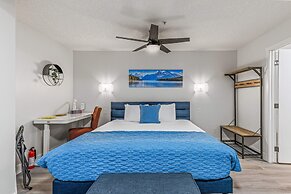 Skyline 205 Mountain View Townhouse-AC-Heated Pool-Hot Tub