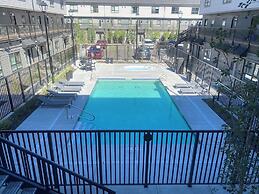 Skyline 205 Mountain View Townhouse-AC-Heated Pool-Hot Tub