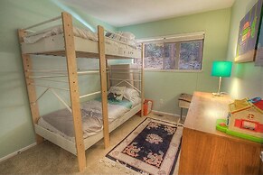 Sugar Pine 3 Bedroom Home by RedAwning