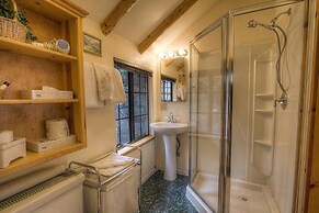 Zephyr Cabin 3 Bedroom Home by RedAwning