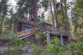 Zephyr Cabin 3 Bedroom Home by RedAwning