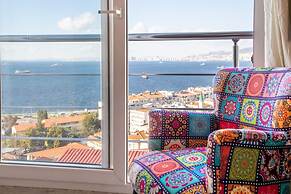 Lovely Flat in Konak With Sea View and Balcony