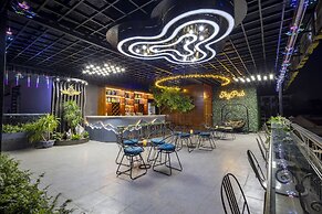 Diamond Luxury Hotel