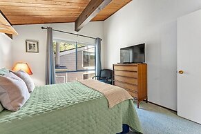 Raccoon Roost 3 Bedroom Condo by RedAwning