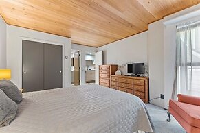 Raccoon Roost 3 Bedroom Condo by RedAwning