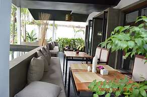 Chhouy Vathna Angkor Boutique